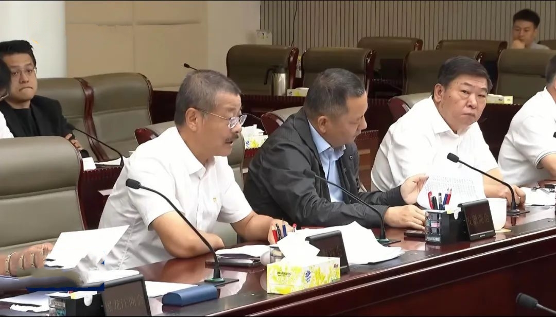 劉明東應(yīng)邀參加海南省政府與商會(huì)座談會(huì)